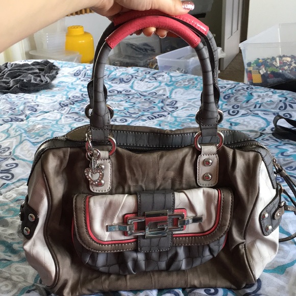 Guess bag - Picture 3 of 8